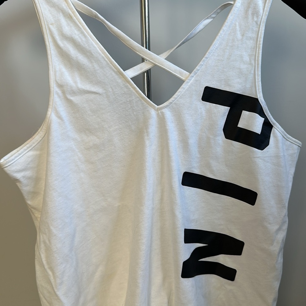 PINK Victoria's Secret White Tank Top - Picture 2 of 4